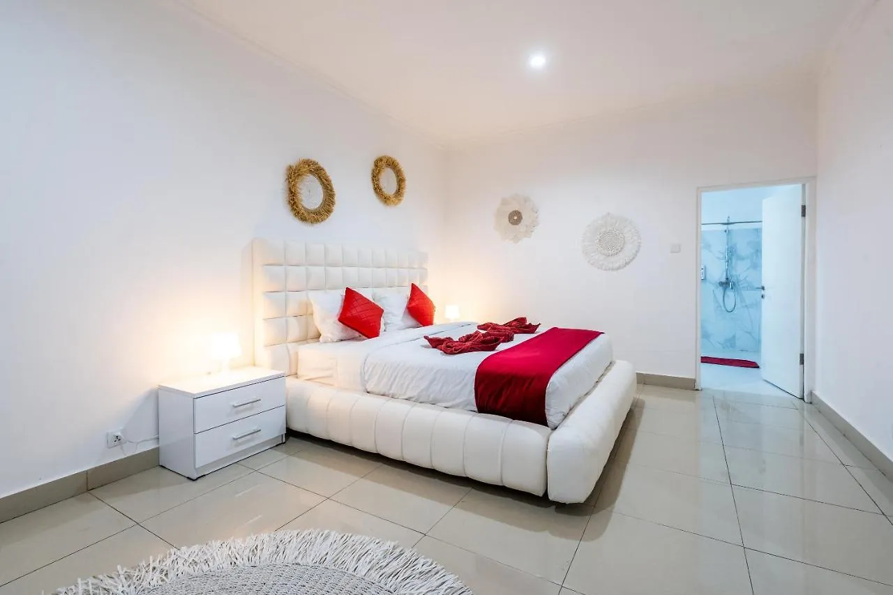 Luxury Minimalist Villa White Angel In Seminyak